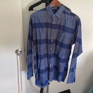 Christian Dior Monsieur shirt very light weight and great condition size Large